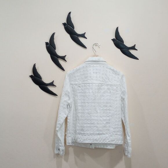 Blank NYC Eye On You White Distressed Denim Jacket - L - Picture 5 of 14